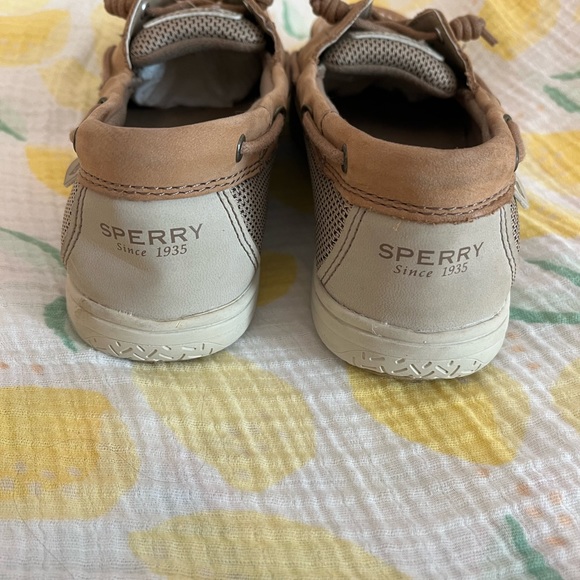 Sperry shoresider boat shoe girls size 5 - Picture 2 of 4